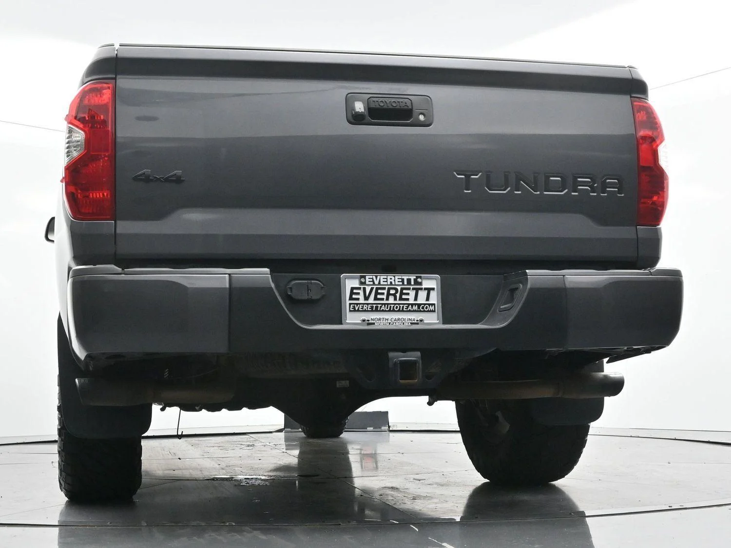 Used 2020 Magnetic Gray Metallic Toyota SR5 image 48