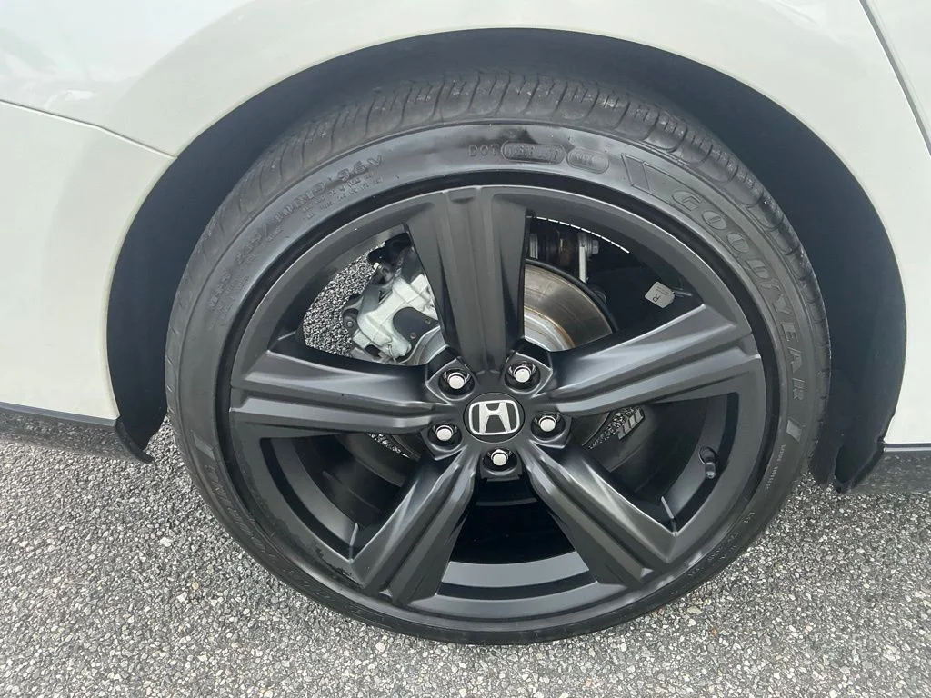 Used 2025  Honda Sport-L image 18