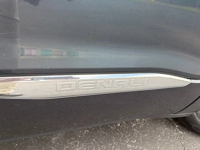 Used 2019 DARK SKY METALLIC GMC Denali image 20