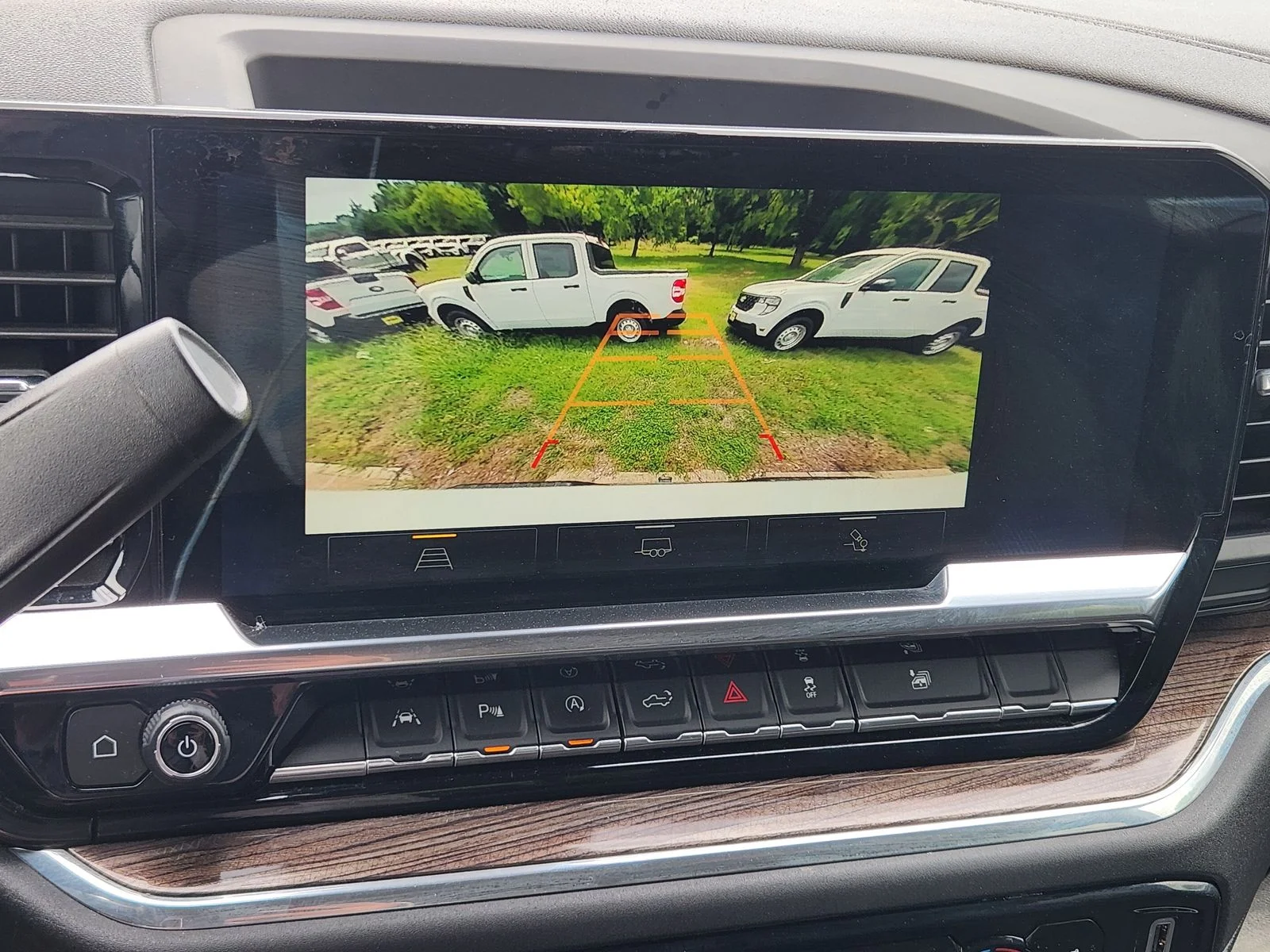 Used 2023 White Chevrolet LT image 16