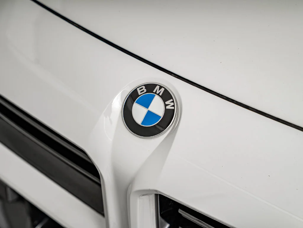Used 2025 Alpine White BMW  image 12
