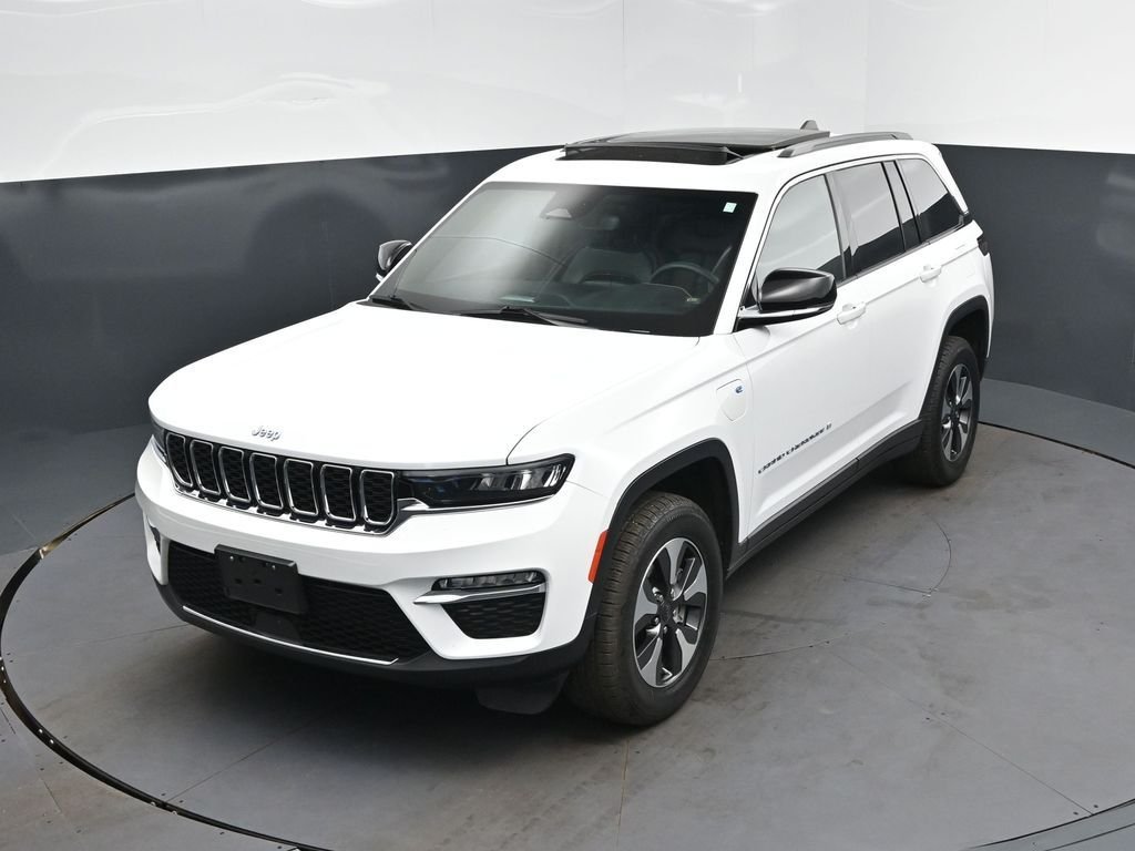 Used 2024 White Jeep 4xe image 30