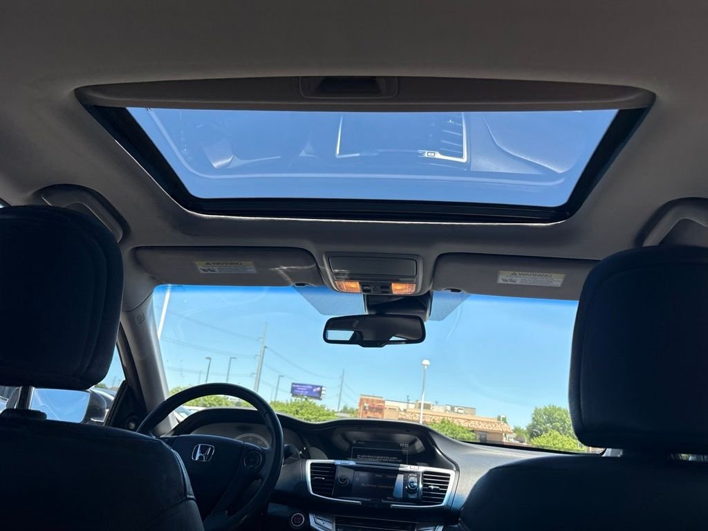Used 2014 Gray Honda EX-L image 38
