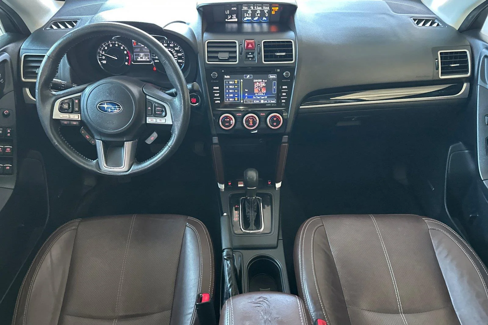 Used 2018 Crystal Black Silica Subaru Touring image 13