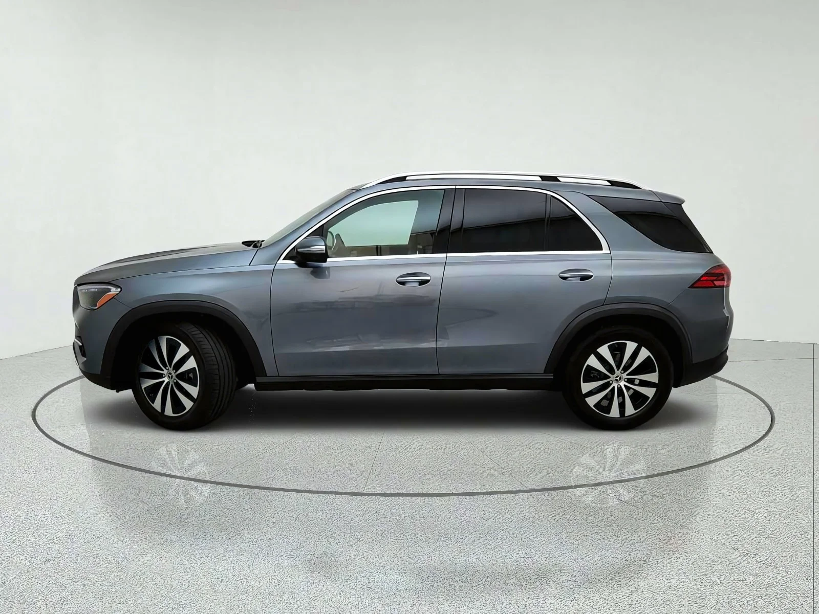 Certified Used 2026 Selenite Grey Metallic Mercedes-Benz GLE 350 image 14