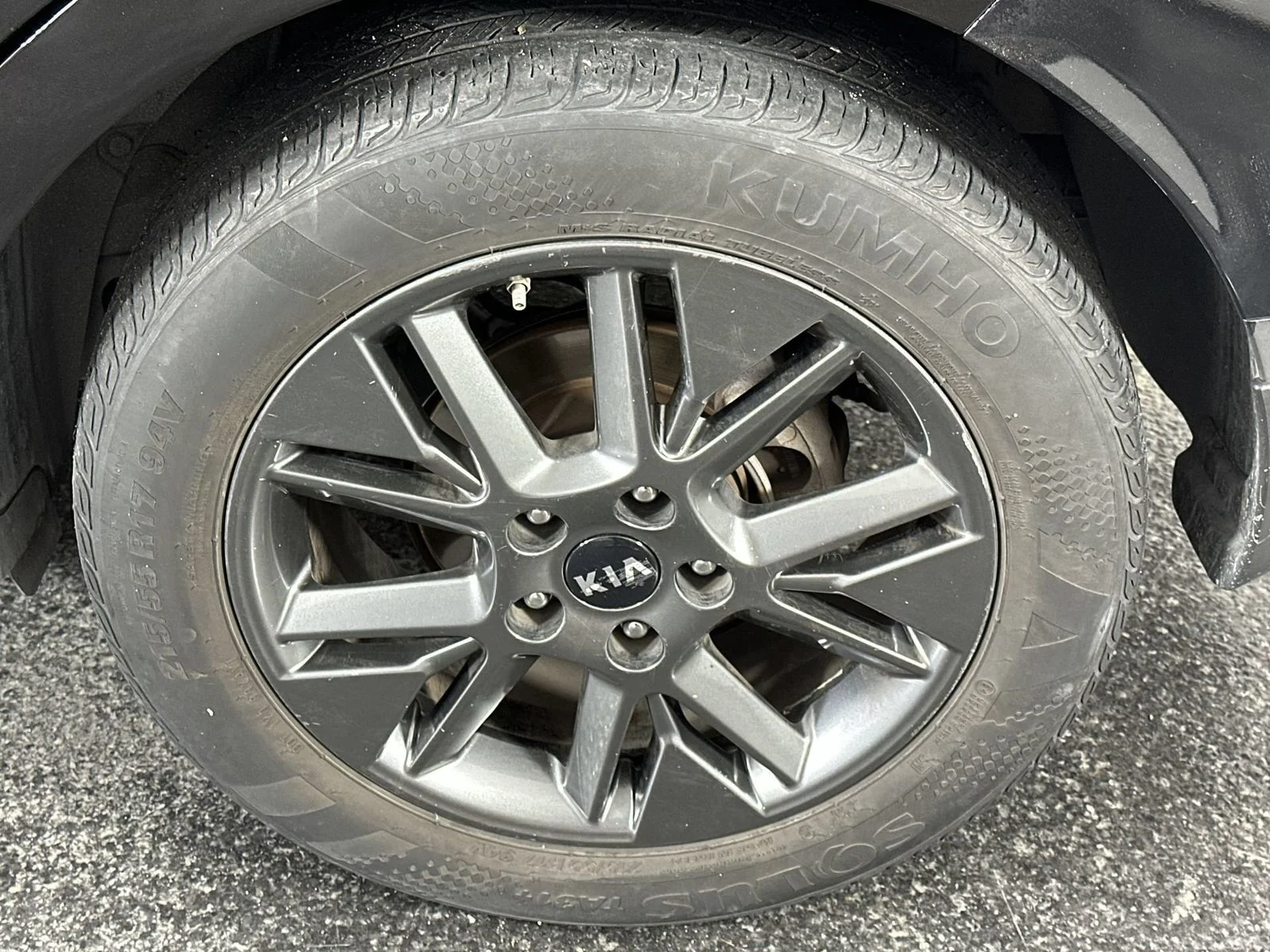 Used 2020 Black Kia EX image 10