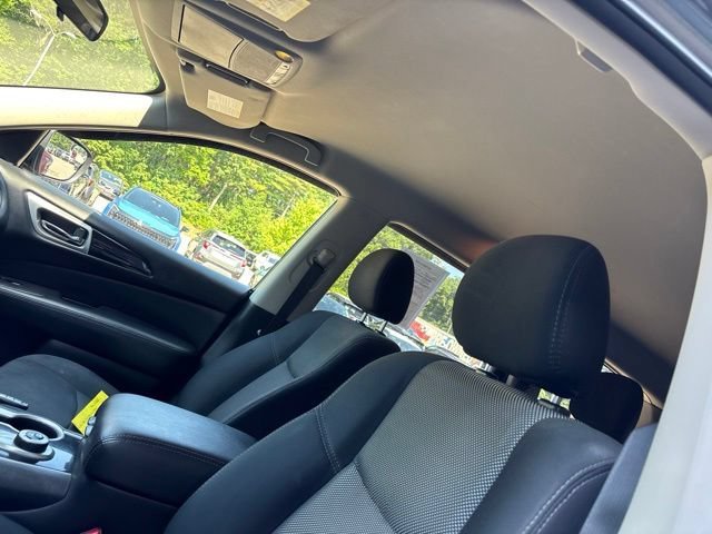 Used 2019 Gun Metallic Nissan S image 16