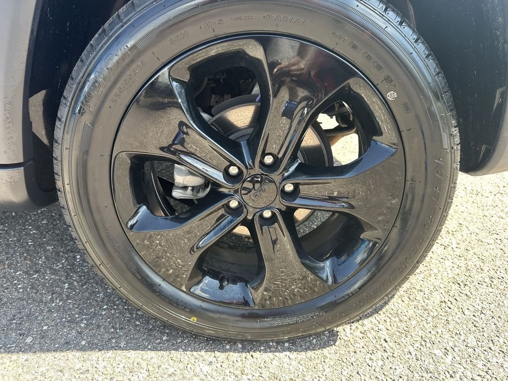 Used 2021  Jeep Altitude image 33