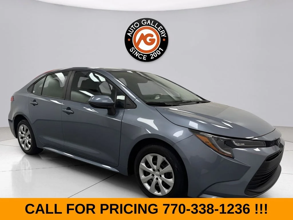 Used 2024  Toyota LE image 1
