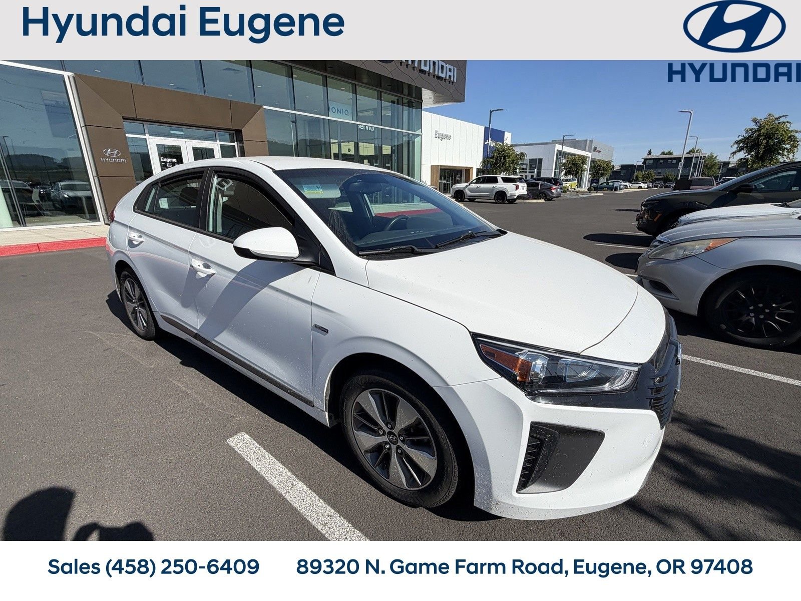 Used 2019 White Hyundai Base image 6