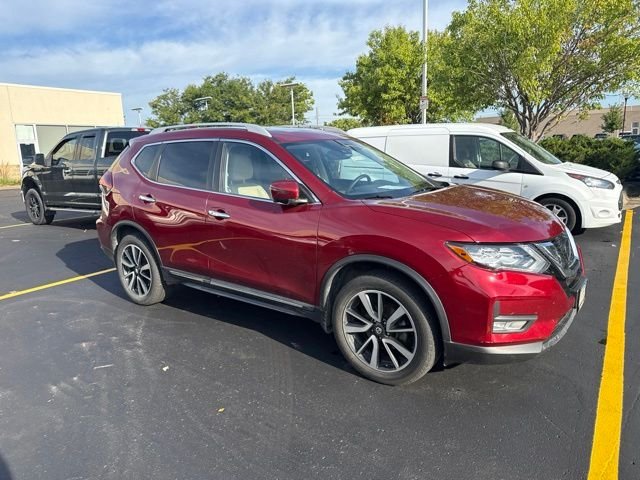 Used 2020 Red Nissan SL image 2