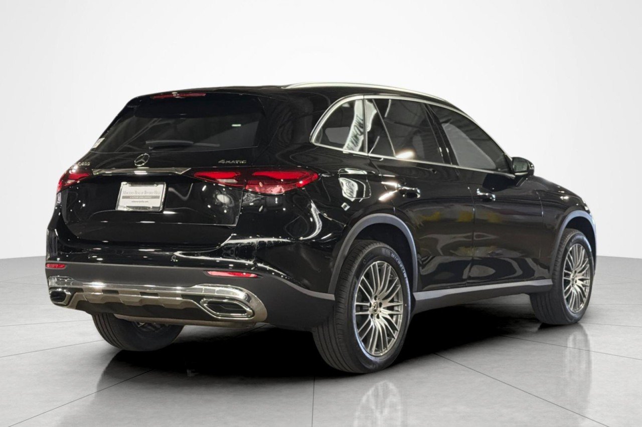 New 2026 Black Mercedes-Benz GLC 300 4MATIC® SUV image 5