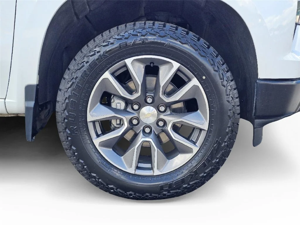 Used 2024 Summit White Chevrolet WT image 6