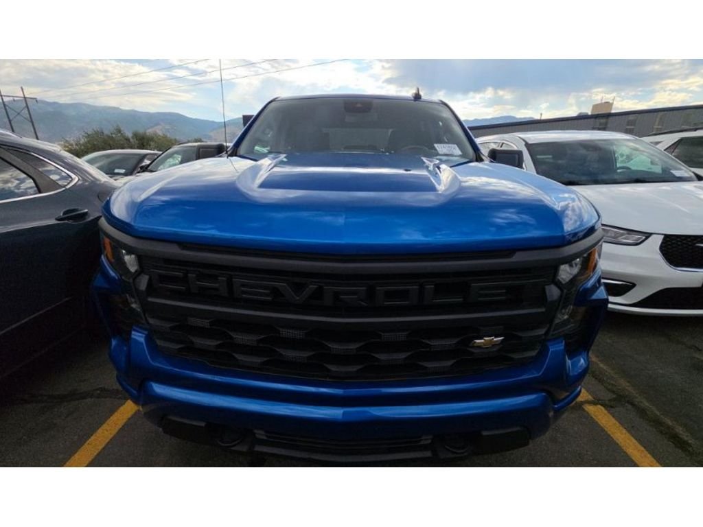Used 2023 Blue Chevrolet Custom image 7
