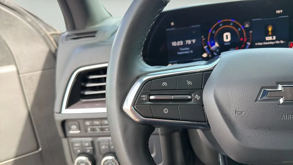 Used 2025 Sterling Gray Metallic Chevrolet Z71 image 21
