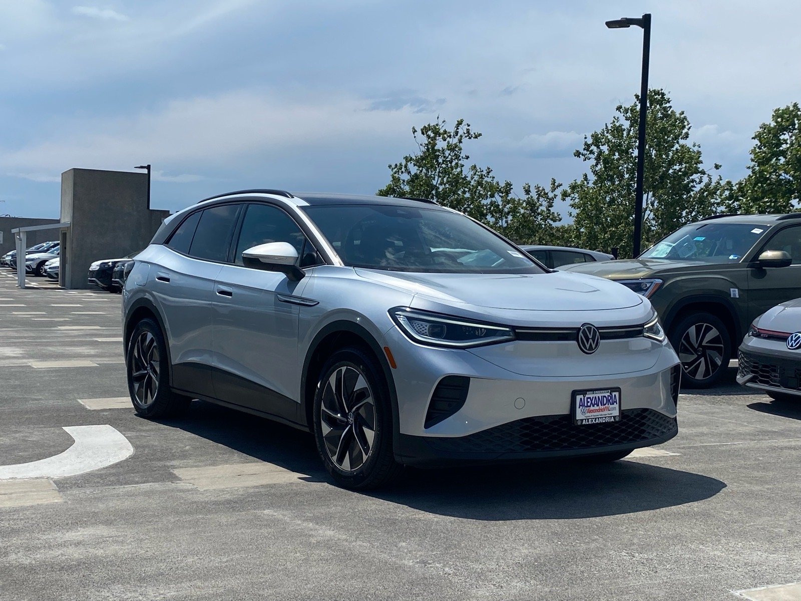 2022 Volkswagen ID.4 PRO S's photo