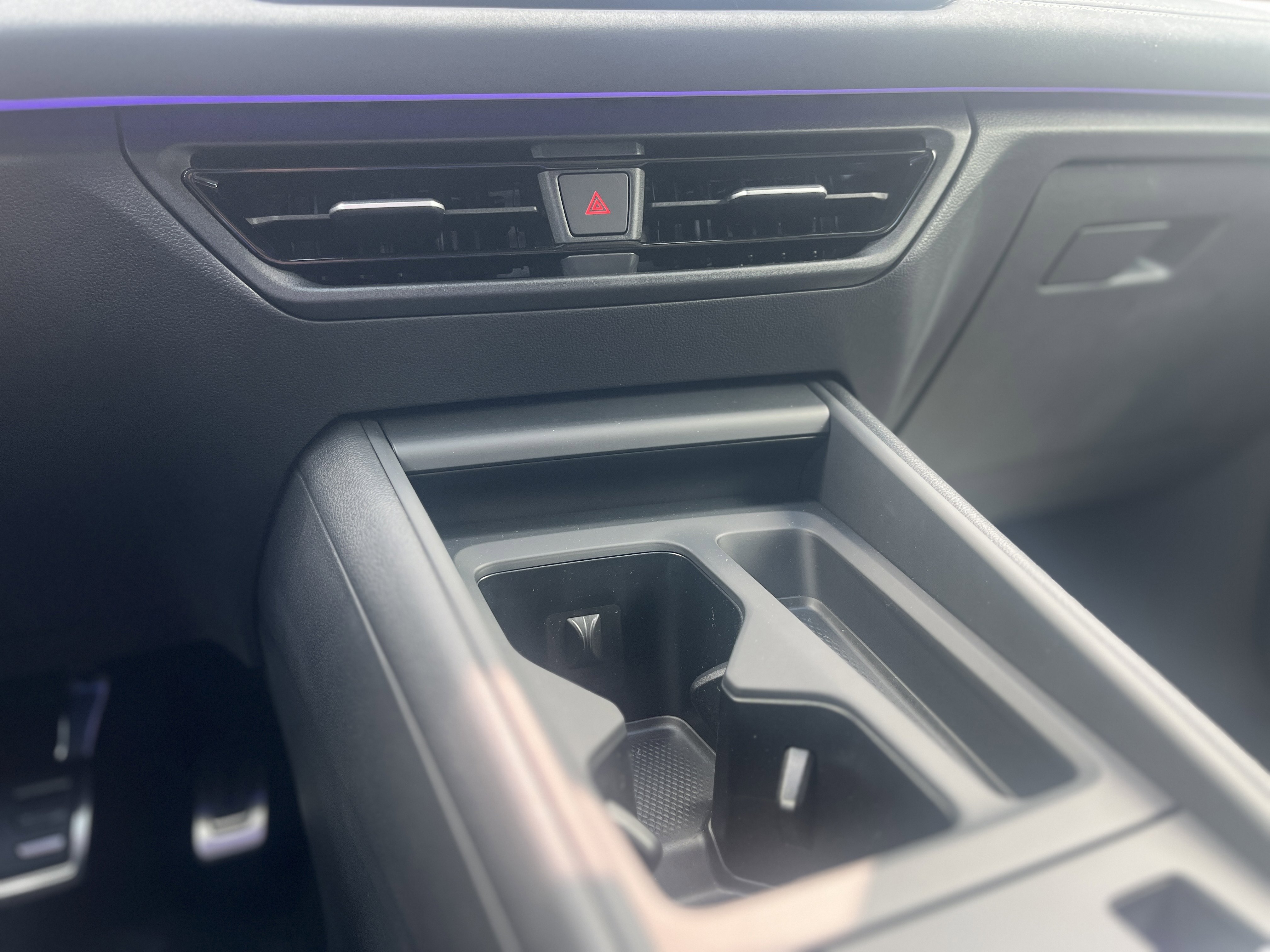 New 2026 Opal White Pearl Volkswagen SE R-Line Black image 19