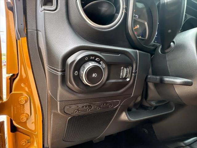 New 2026 Goldilocks Exterior Paint Jeep Sahara image 20