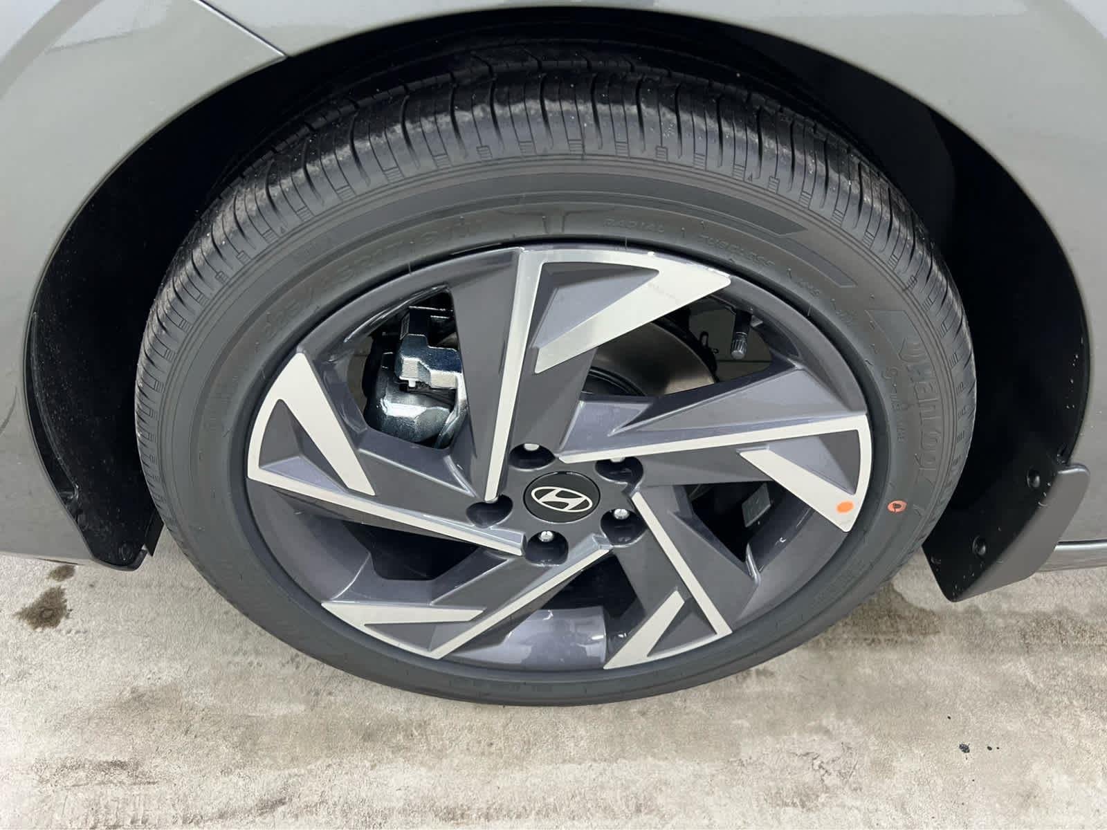 New 2026 Amazon Gray Hyundai Limited image 7