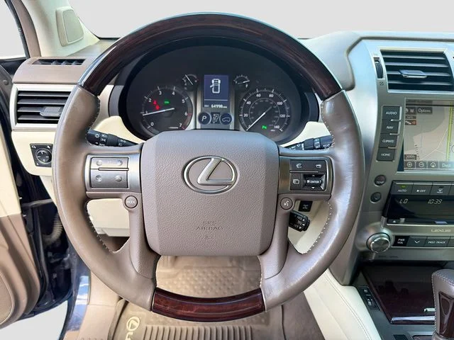 Used 2019  Lexus 460 image 12