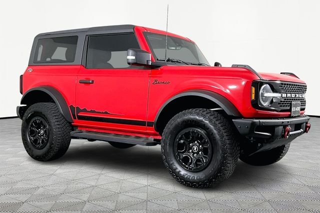 Used 2022 Red Ford Wildtrak image 3