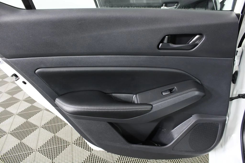 2025 Nissan Altima SV - Photo 11