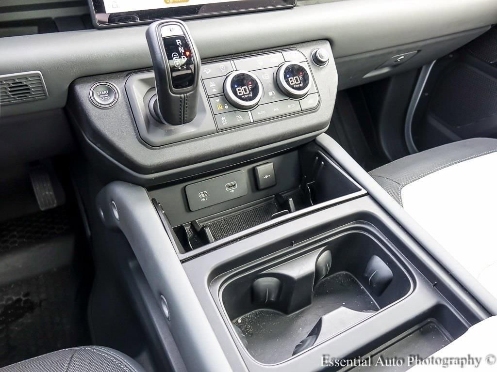 2023 LAND ROVER DEFENDER - Image 21
