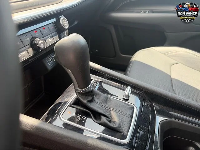 Used 2023 White Jeep High Altitude image 24