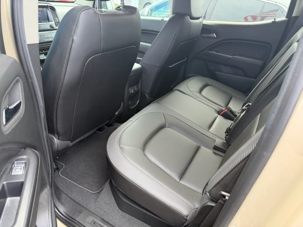 Used 2022 Desert Sand Metallic GMC AT4 - Leather image 5