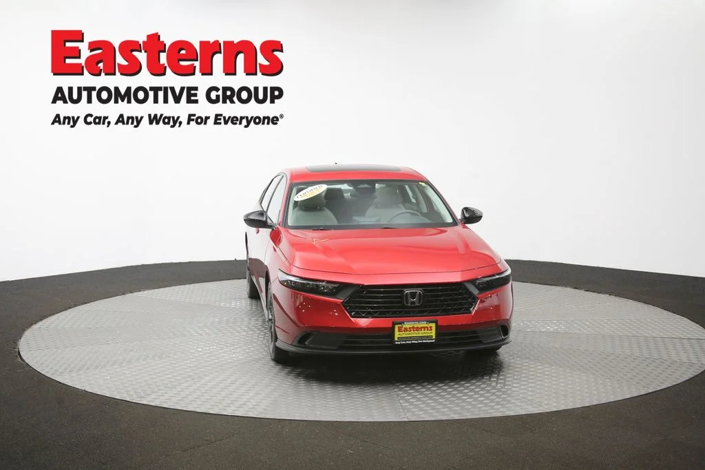 Used 2025 Red Honda SE image 51