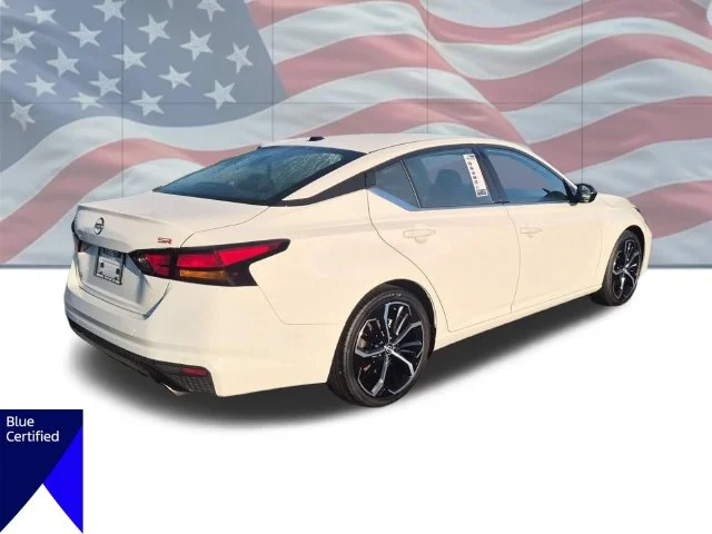 Used 2026 White Nissan 2.5 SR image 4