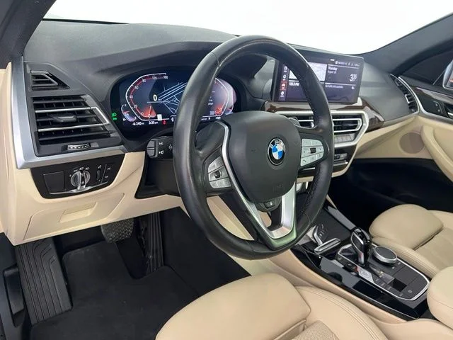 Used 2022 Black BMW sDrive30i image 12