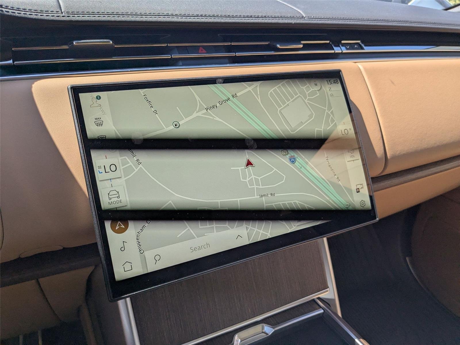 New 2026 Fuji White Land Rover SE image 19