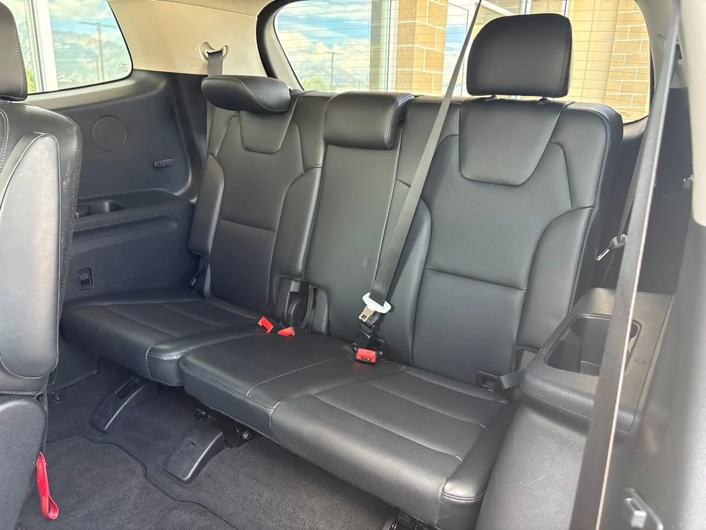 Used 2025 Black Kia S image 16