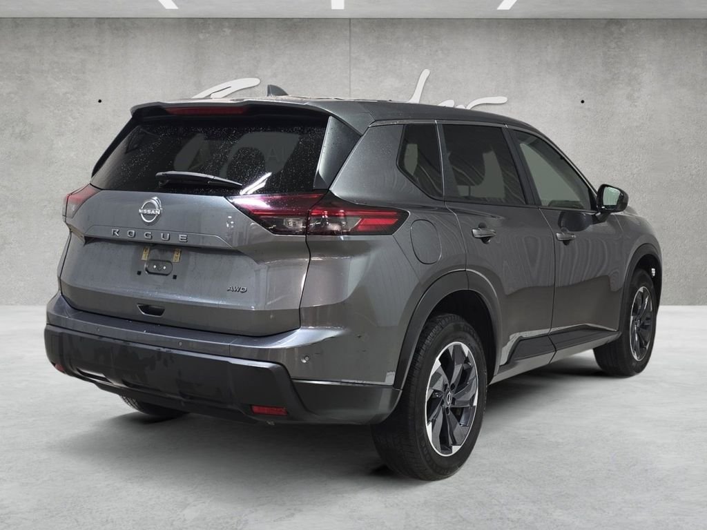 Used 2025 Gray Nissan SV image 16