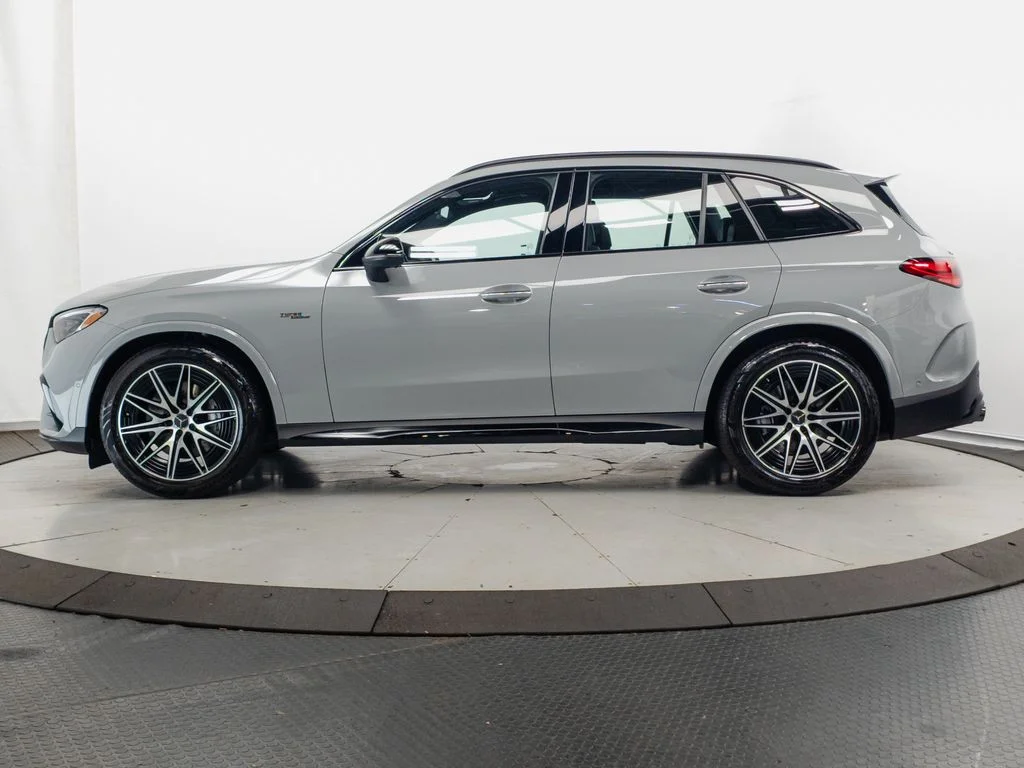 Used 2026  Mercedes-Benz GLC 43 AMG® image 4