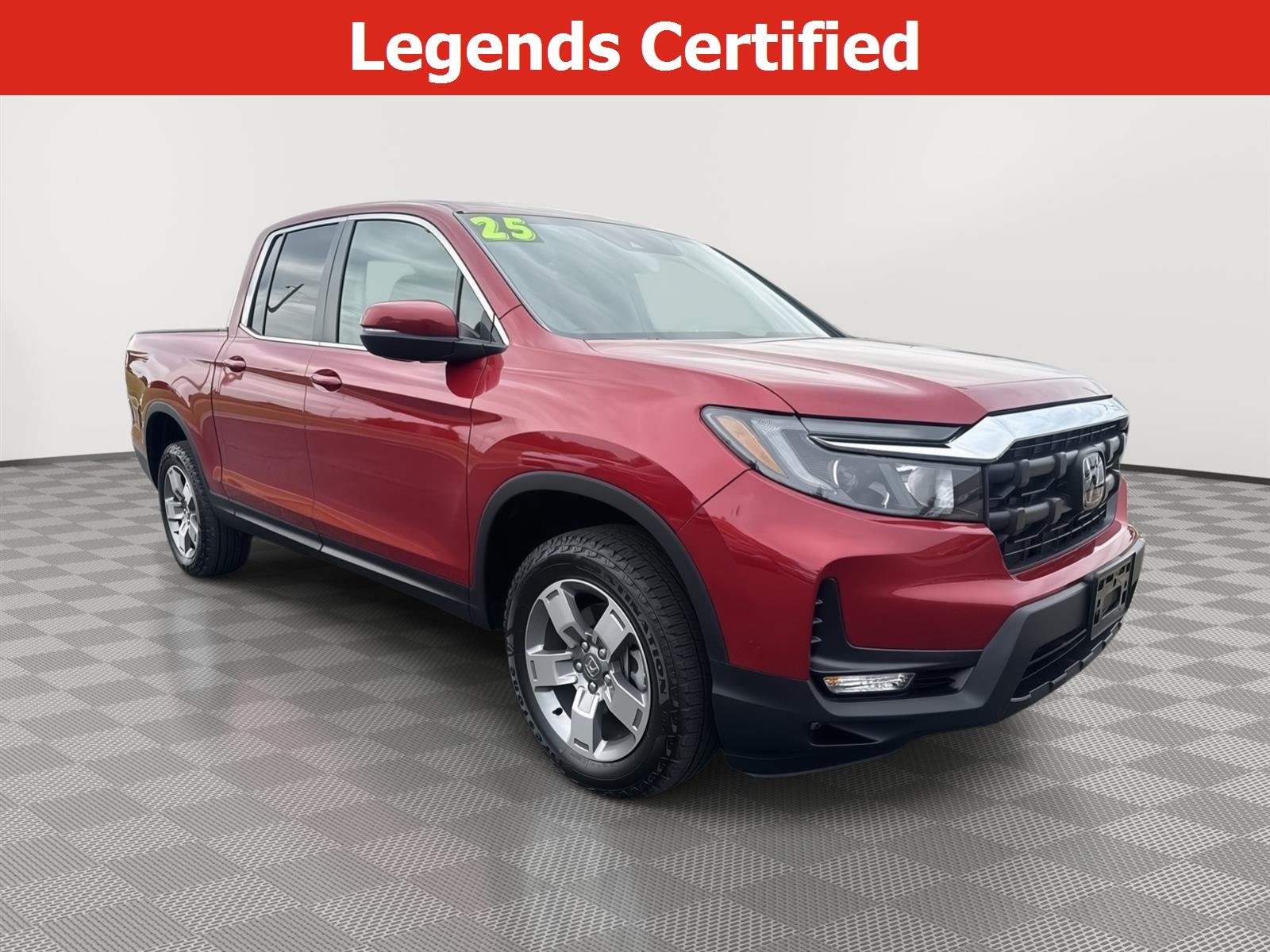Used 2025 Radiant Red Metallic II Honda RTL image 1