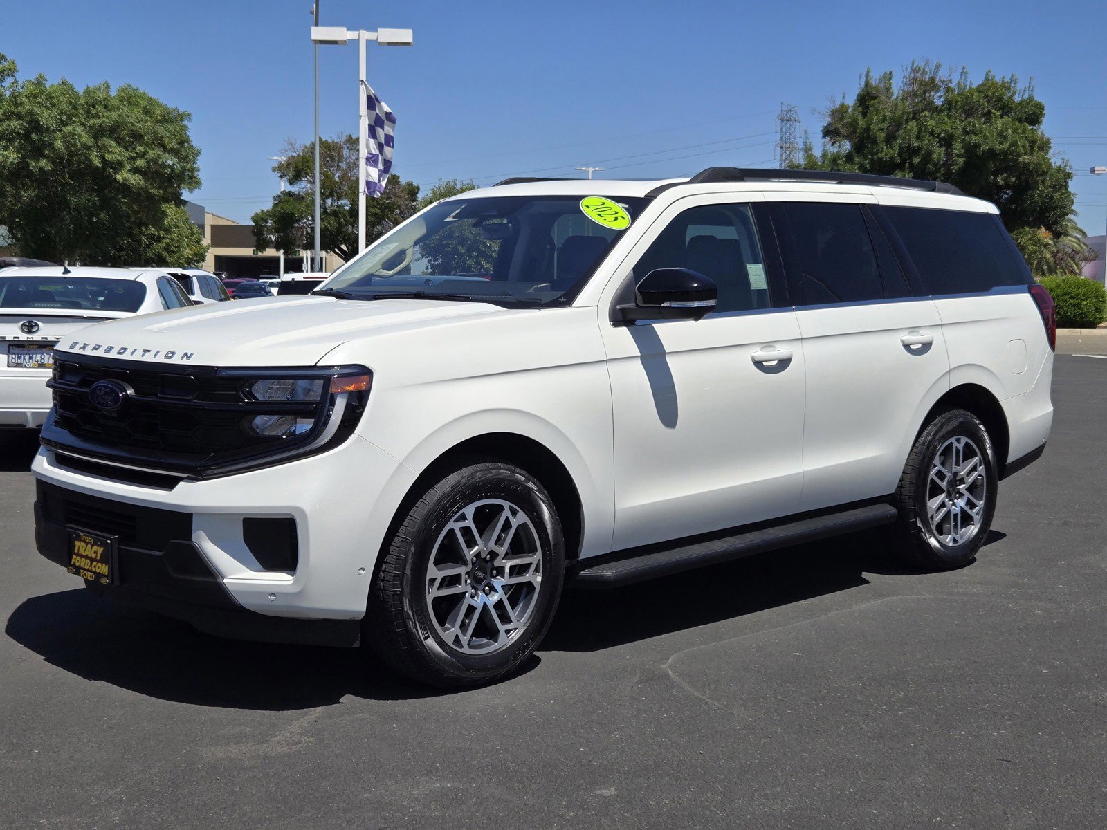 Used 2025 White Ford Active image 8