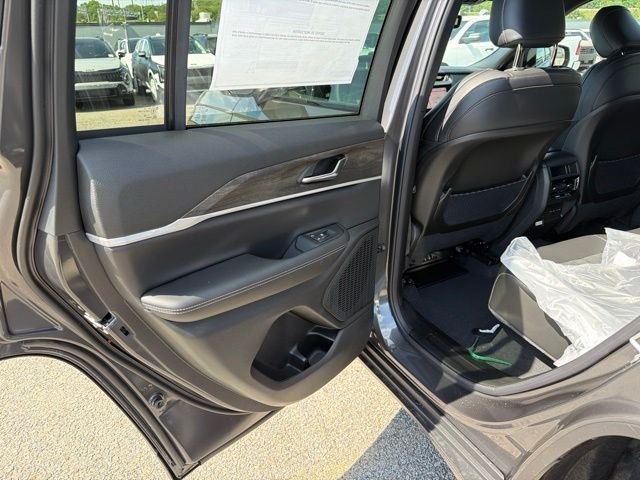 New 2026 Baltic Gray Metallic Clear-Coat Exterior Paint Jeep Altitude image 12