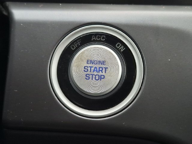 Used 2019 Red Hyundai SEL image 16