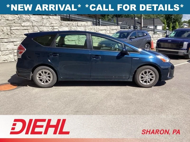 Used 2017  Toyota Four image 8