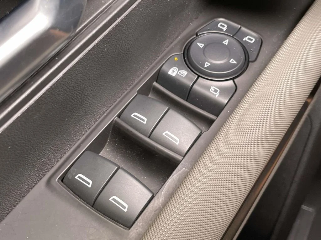 Used 2025 Blue GMC 2X image 33