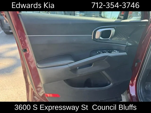 2025 Kia Sorento S - Photo 11