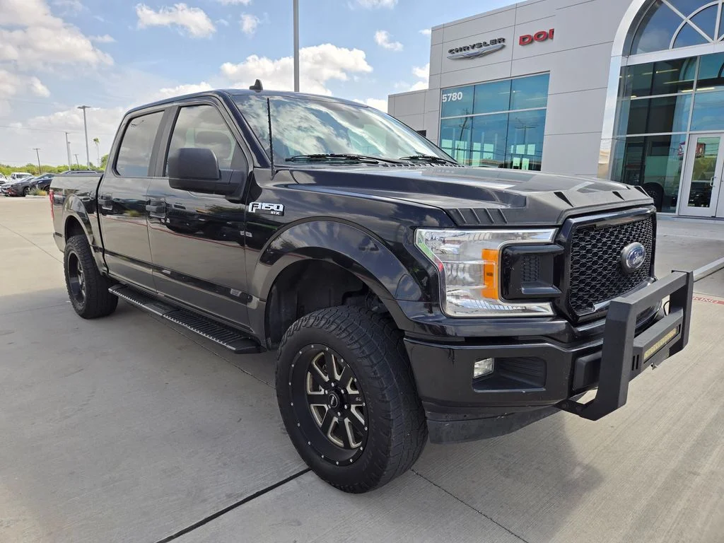Used 2020 Black Ford XL image 1