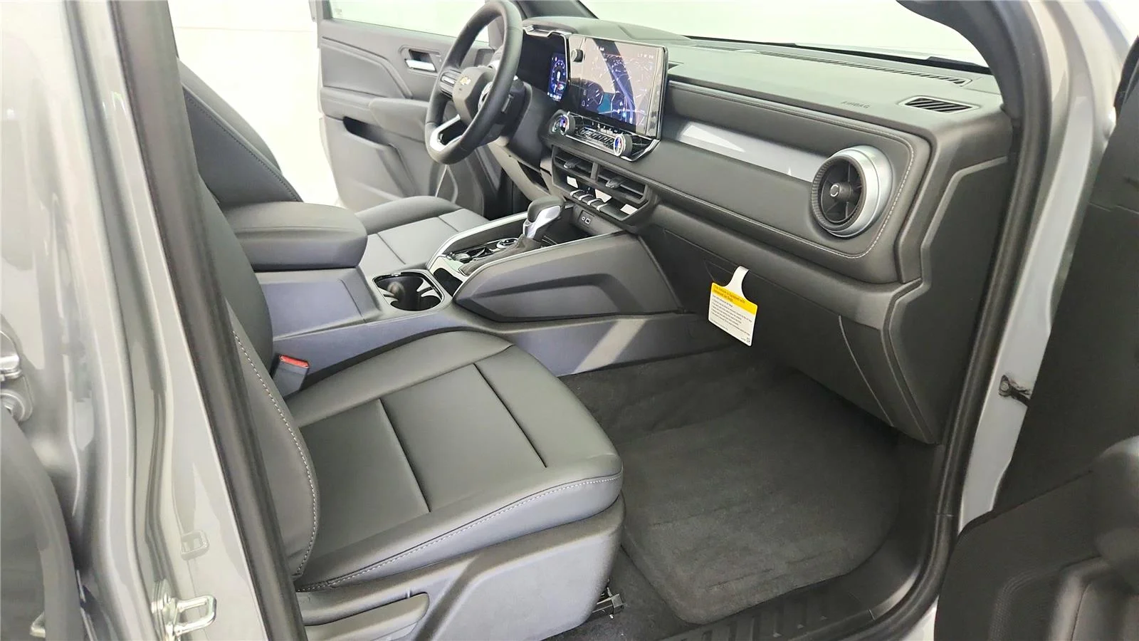 2026 Chevrolet Colorado LT - Photo 35