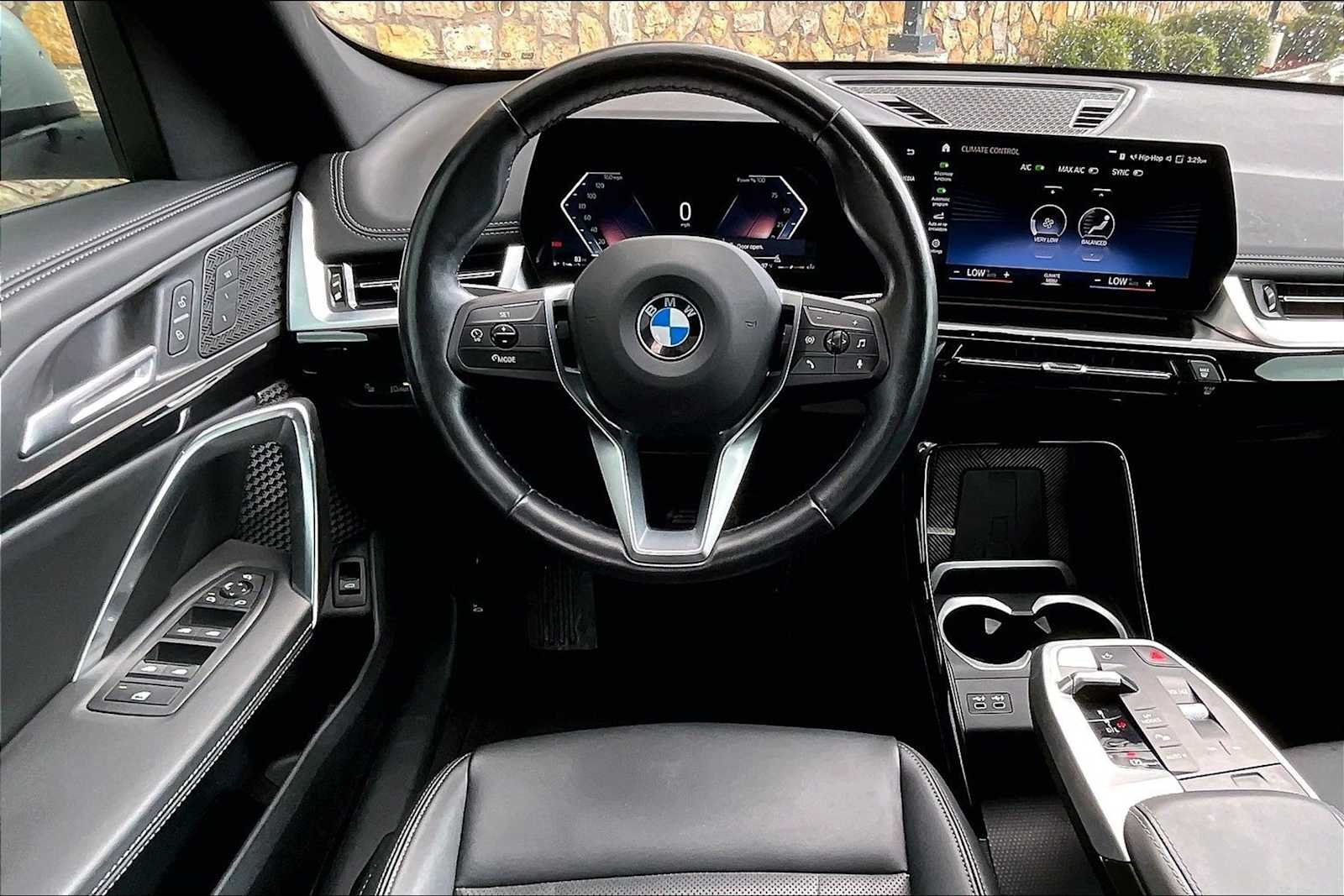 Used 2023 Alpine White BMW xDrive28i image 13