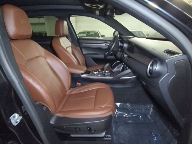 Certified Used 2022 Vulcano Black Metallic Alfa Romeo Ti Sport image 28