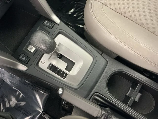 Used 2018 Blue Subaru 2.5i Limited image 21