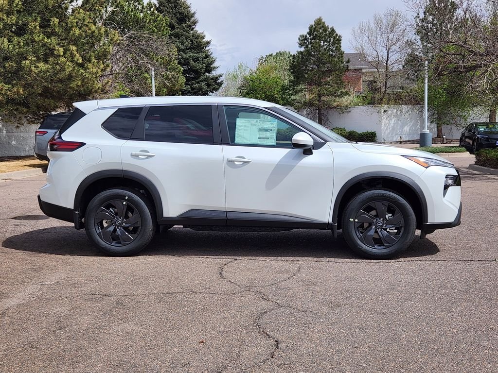 New 2026 Everest White Pearl TriCoat Nissan SV image 4