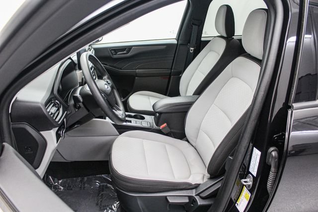 Used 2025 Black Ford Active image 13
